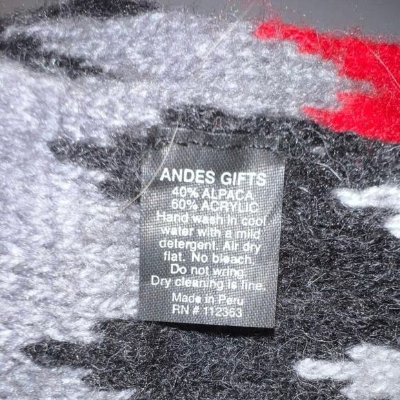 Infinity scarf by Andy’s gifts stretchy alpaca blend geometric print Peru ￼ - Picture 4 of 5